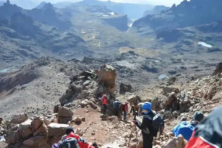 🚸Mount Kenya: 5-day Climbing Experience From Nairobi