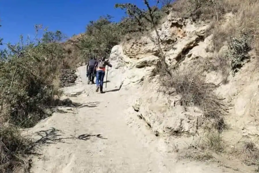 🚸Nairobi: 2-day Mount Longonot And Hells Gate National Park ?