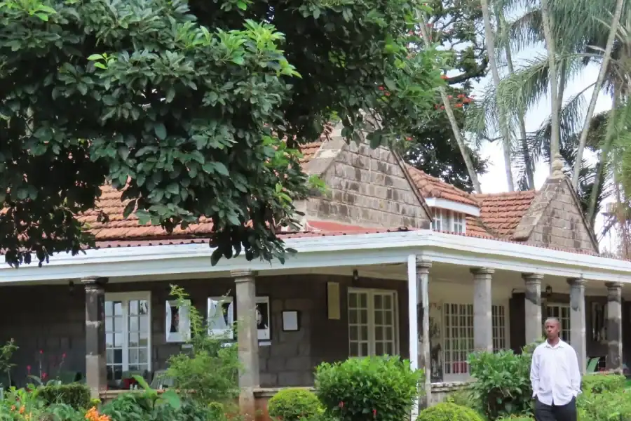 🕓Nairobi Giraffe Center Tour with Karen Blixen& Kobe Beads"