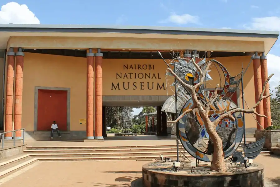 🕓Nairobi: National Museum and the Museum of illusions