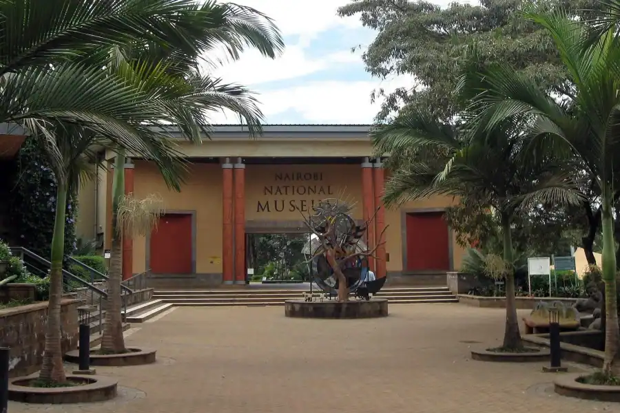 🕓Nairobi National Museum, Snake Park& Botanical Walk Tour