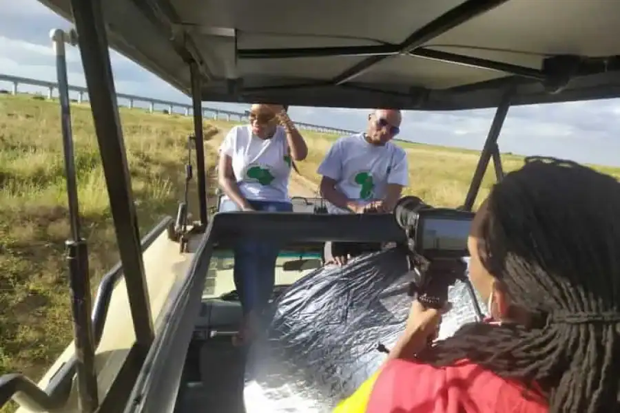 🚸Nairobi National Park, Elephants, Giraffes & Bomas Day Trip