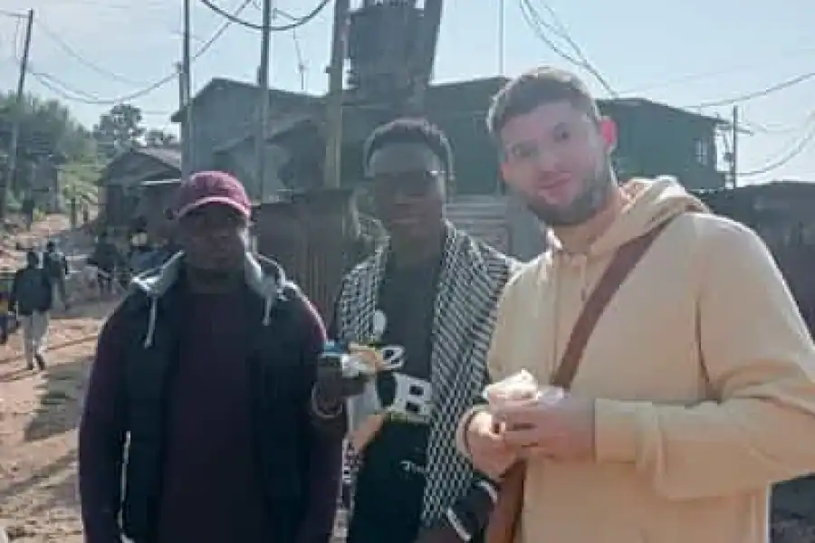 🚸Nairobi: Private Kibera Slum Tour With Roundtrip Transfer