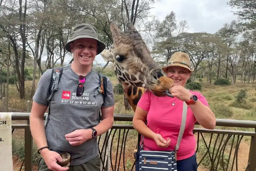 🕓Nairobi:Giraffe Center, Baby Elephant and Beads factory Tour