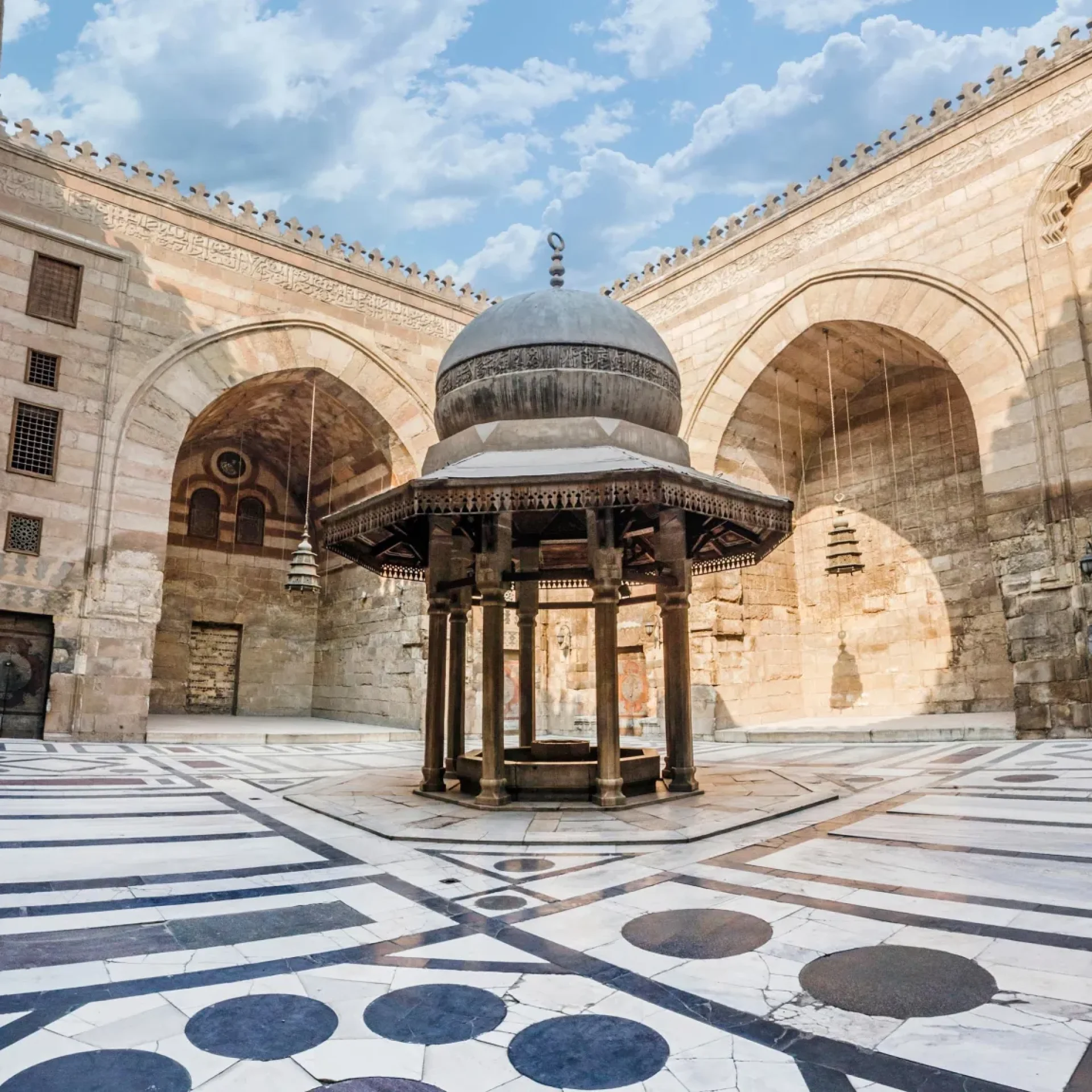 🕓Old Cairo Guided Walk Tour: History, Culture& Street Bites