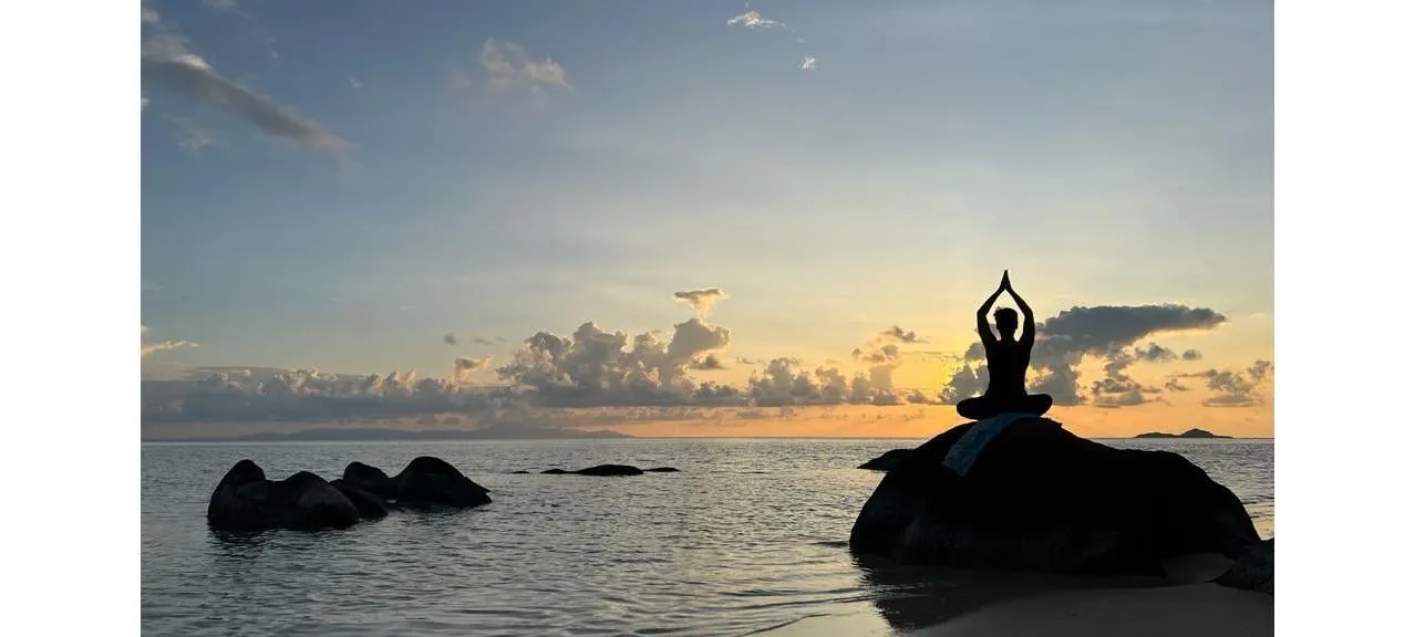 🕓Praslin: Yoga Session then Vallée de Mai Tour with a Live Guide