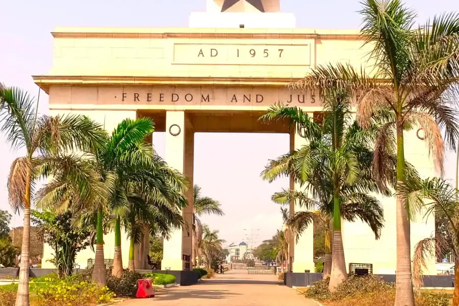 🕓Private Accra City Tour and Makola Market Visit