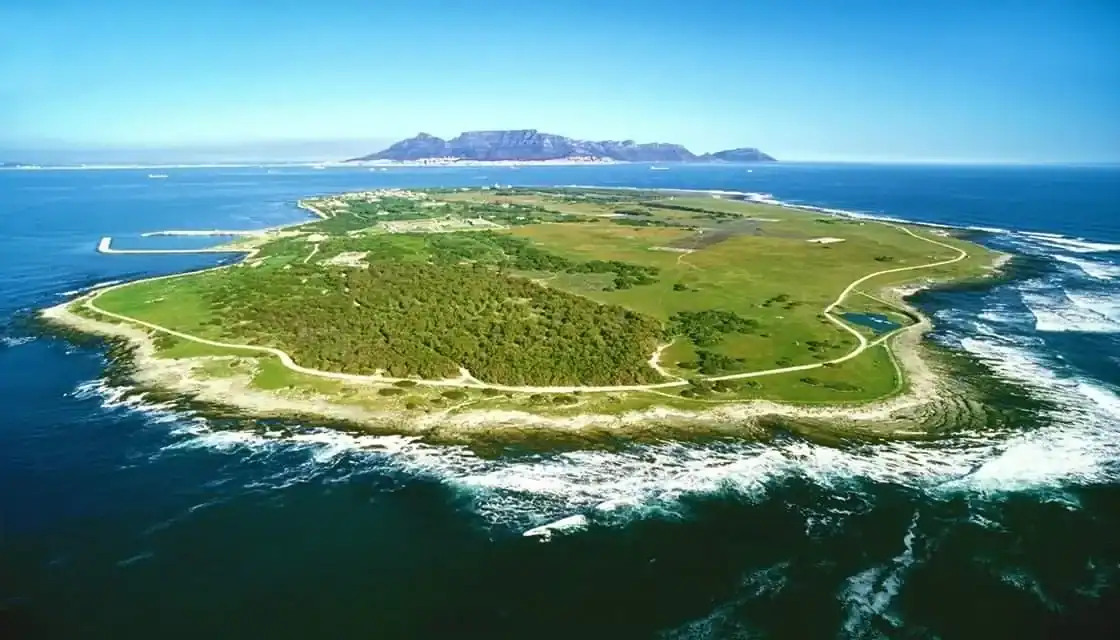 🏦 Robben Island Museum (South Africa)
