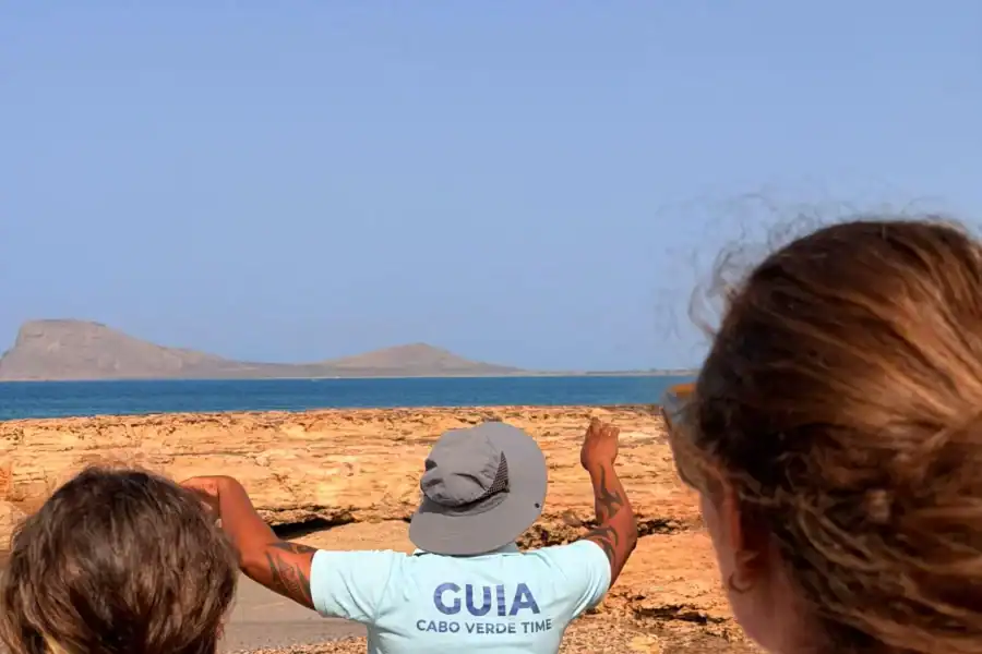 🕓Sal Island: Guided tour with scenic lunch inside the volcano