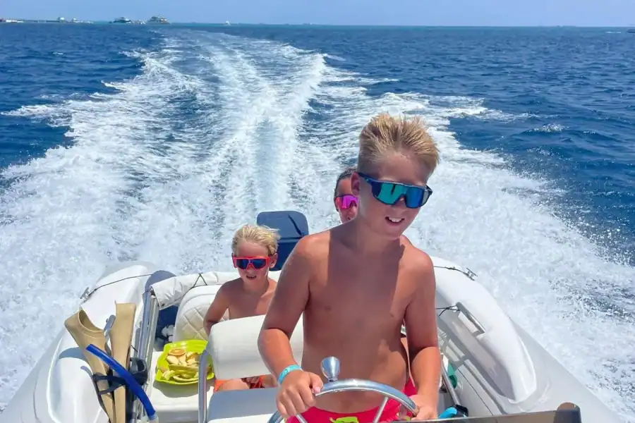 🕓Sea taxi to Magawish island by speedboat