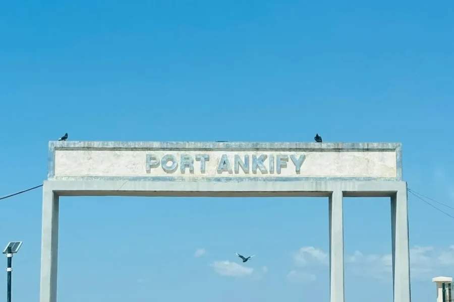 🕓Transfer from Antsiranana to Ankify with a private tour of a cocoa plantation