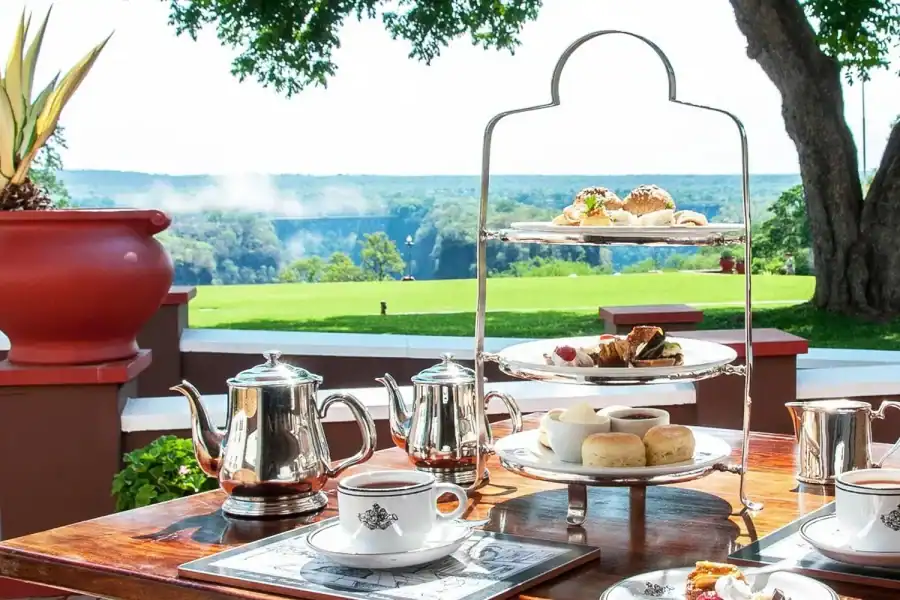 🕓Victoria Falls Guided Tour with High Tea