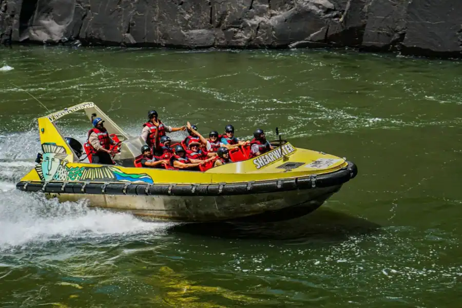 🕓Victoria Falls: Jetboat Adventure Experience