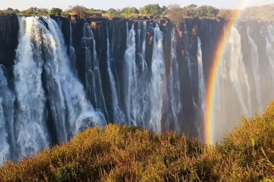 🕓Victoria Falls: Guided Tour with Village Visit