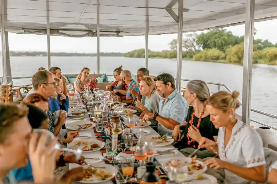 🕓Victoria Falls Sunset Cruise with Drinks& Snacks
