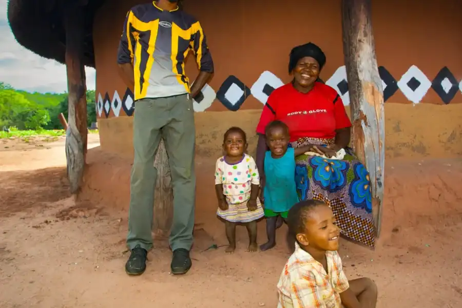 🕓Victoria Falls: Traditional Village Tour