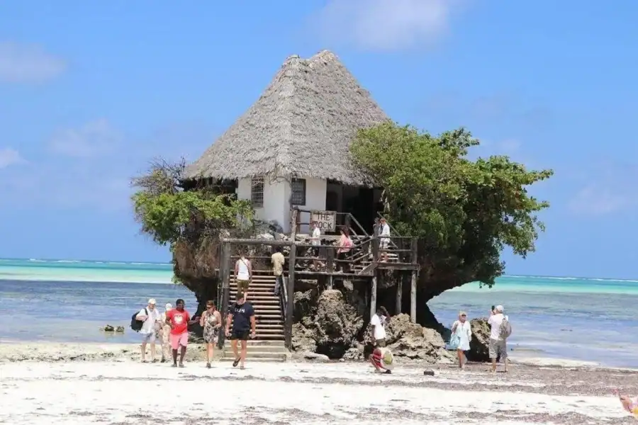 🕓Zanzibar: Beach Day Tour to Salaam, Mtende, Paje& The Rock