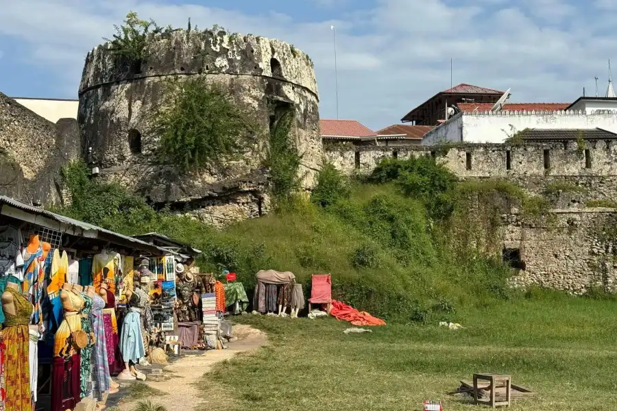 🕓Zanzibar: Ruins and Caves Guided Day Tour