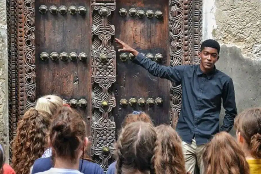 🕓Zanzibar: Stone town tour, Jozani forest& Salaam cave.