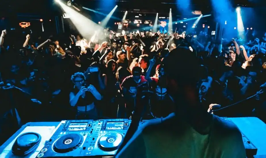 RICARDO CLUB    (Tanzania)