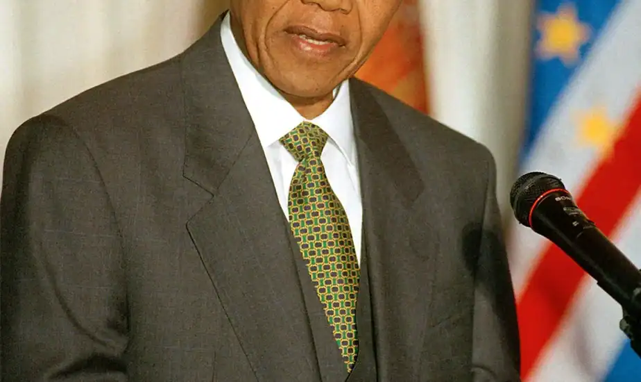 Tribute – Nelson Rolihlahla – 1918-2013 (South Africa)